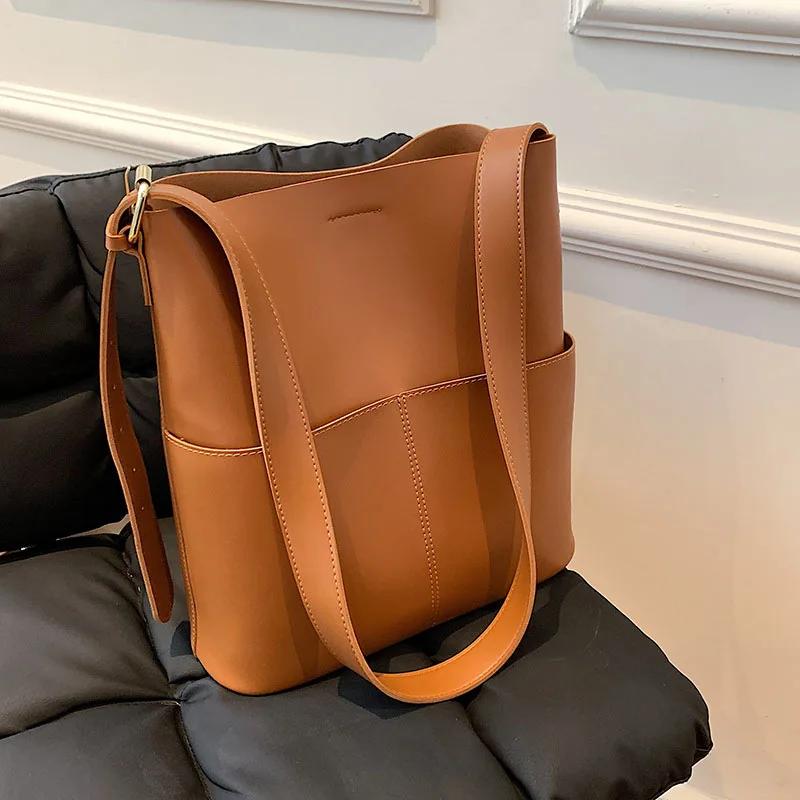 2026 Fashionable 2026 Women's Leather Shoulder Bucket Bags Handbags Winter Fall Autumn Femme Design