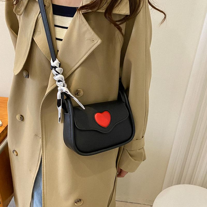 2026 Cute Love Heart Women's Small Square Shoulder Bags Fashion Female Messenger Bag Simple Ladies