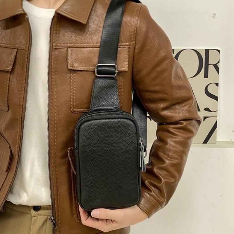 2026 Fashion Cowhide Chest Bag Men's Casual Travel Genuine Leather Shoulder Bag Small Messenger Bag for