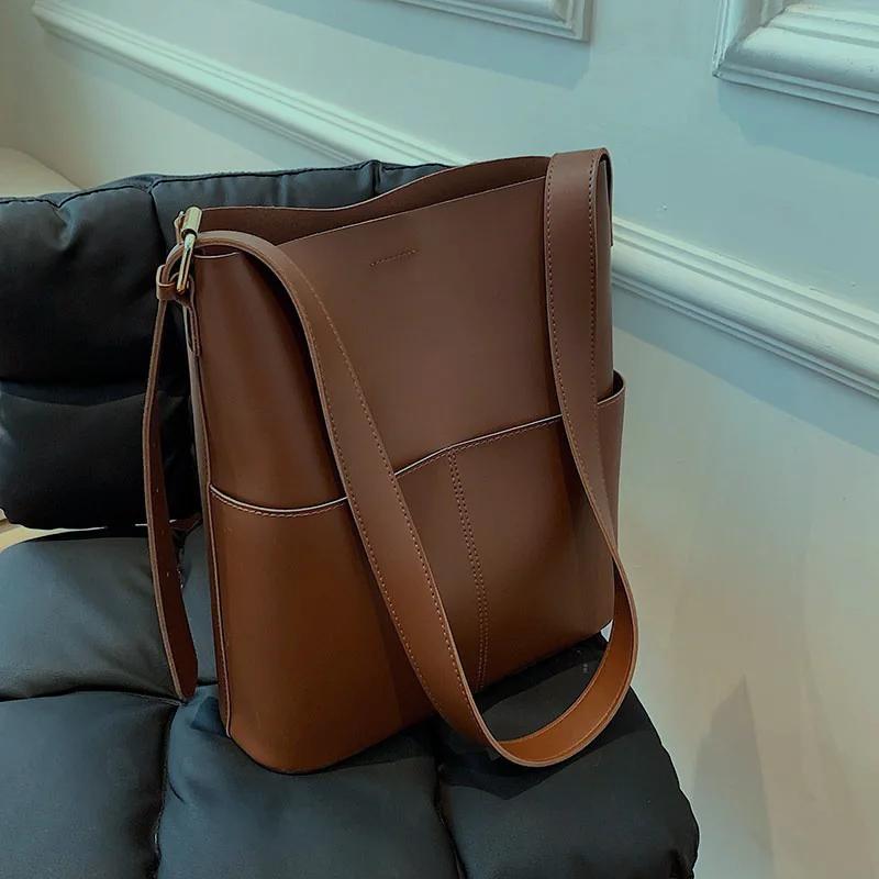 2026 Fashionable 2026 Women's Leather Shoulder Bucket Bags Handbags Winter Fall Autumn Femme Design