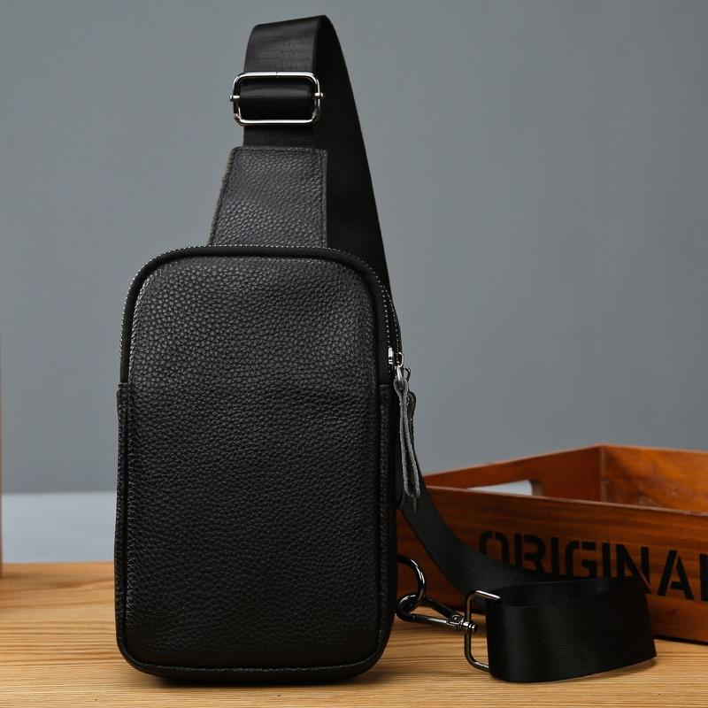 2026 Fashion Cowhide Chest Bag Men's Casual Travel Genuine Leather Shoulder Bag Small Messenger Bag for